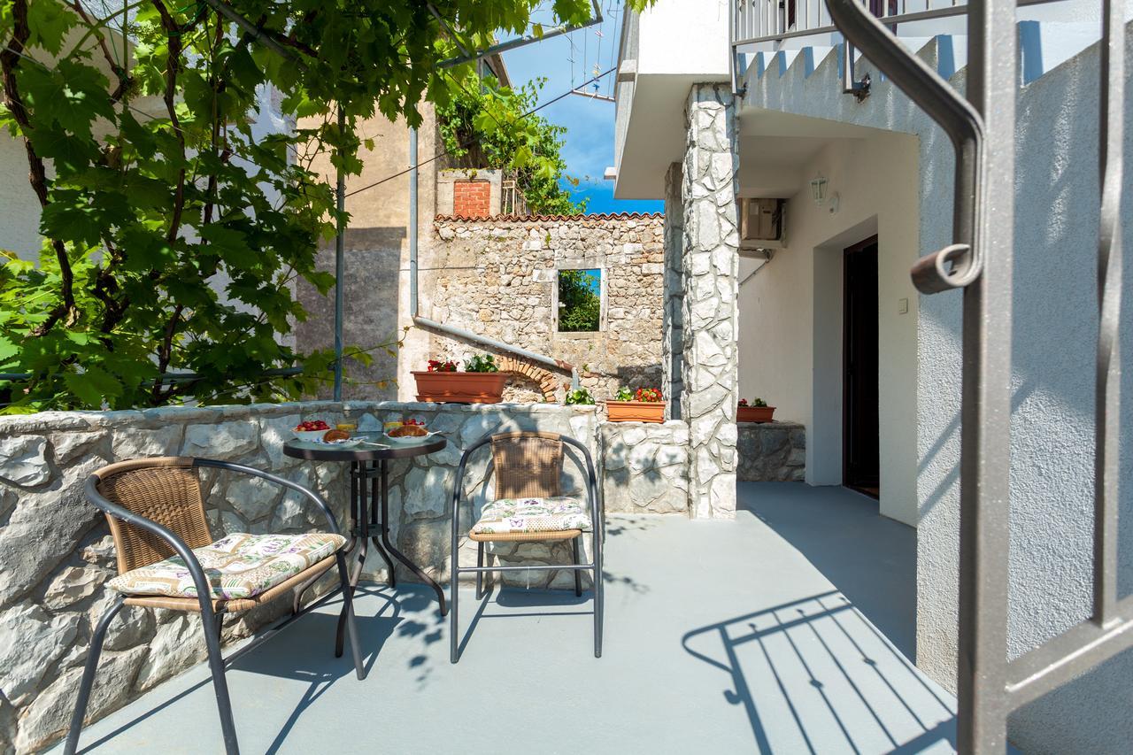 Apartment Placido Krk Krk Town Exterior foto